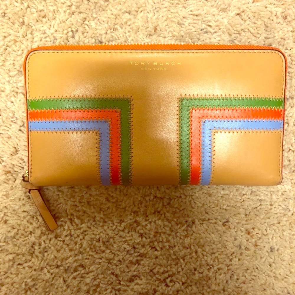 Tory Burch wallet
